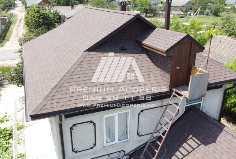 Acoperiș la cheie din Șindrilă Bituminoasă IKO - Premium Acoperis